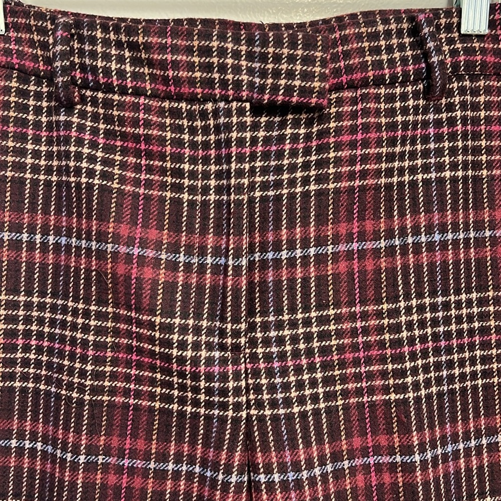 Ann Taylor burgundy plaid three piece suit. Jacket pants and wrap. - Picture 11 of 13